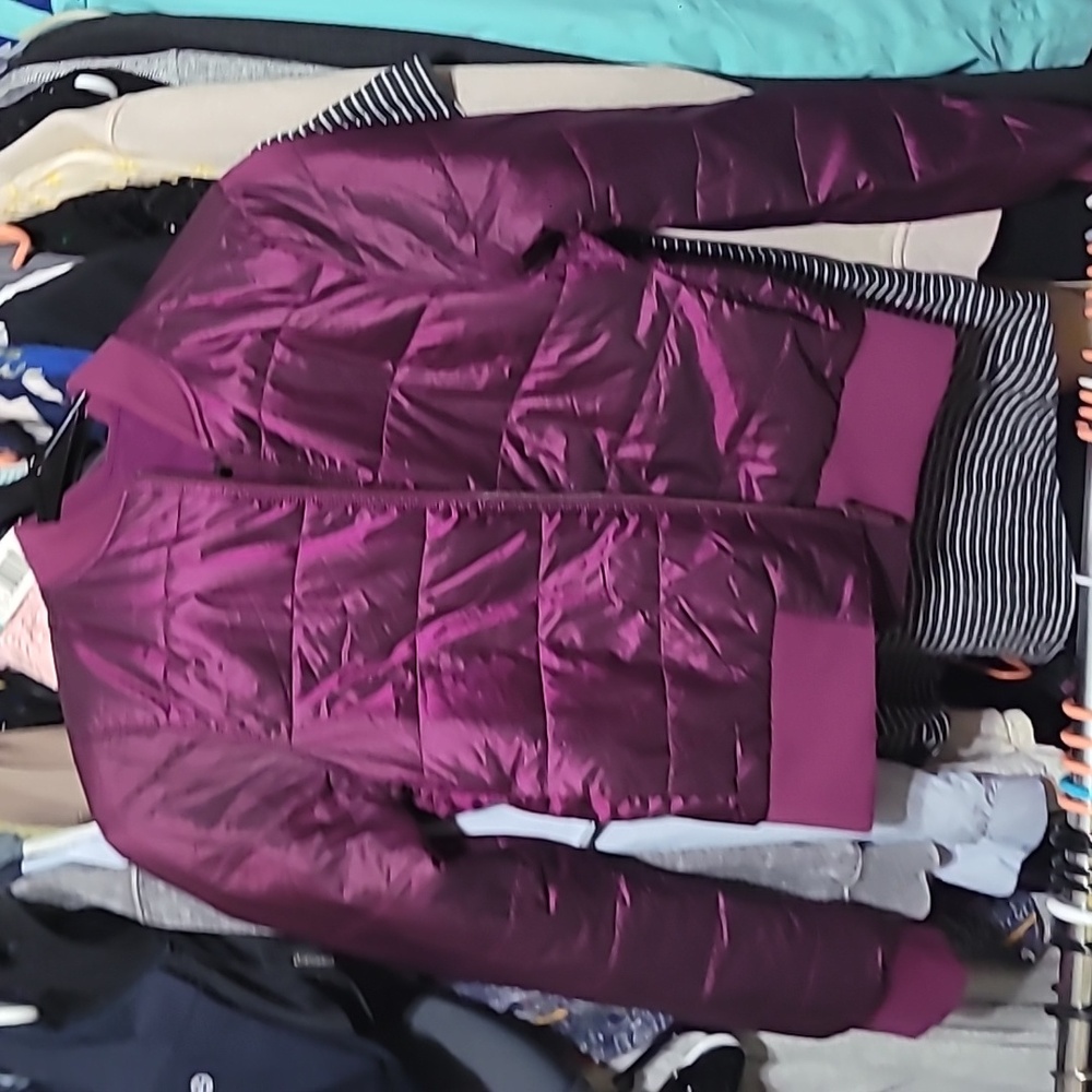 Lululemon Non-Stop Bomber Reversible Redwood/So Merlot Size 4 - Picture 4 of 10